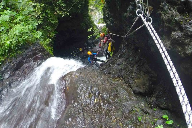5Hrs Advanced Canyoning (50m) 12 Rappels (Pickup, Lunch & GoPro) - Pickup, Lunch, Towels, and Showers: How the 5-Hour Plan Feels