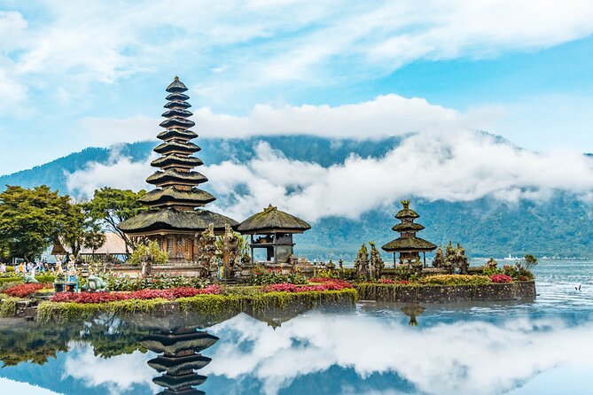 Bali 2-Day Private Tour – Top Attractions at the Best Price - Day 1: Lempuyang’s Gate of Heaven views, then water palace and traditional village