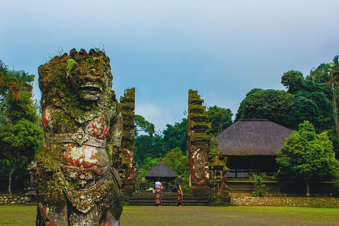 Bali 4WD Adventure WakaLand UNESCO Jatiluwih Trip in Bali Outback - Getting from your hotel into the real interior