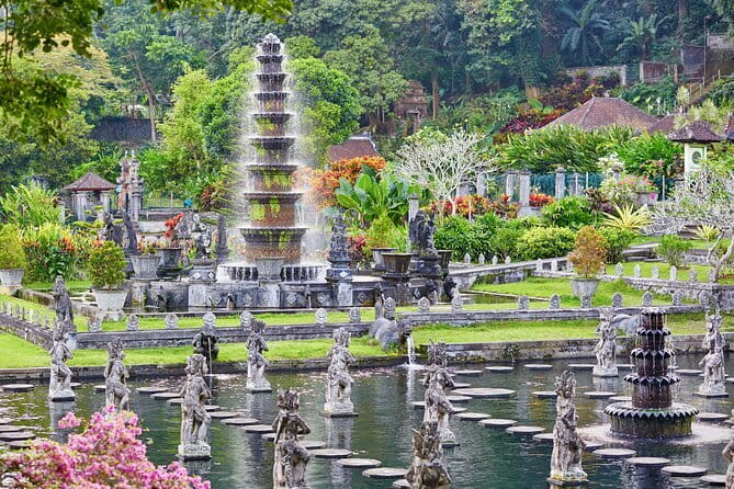 Bali a Hidden Gems Tirta Gangga Taman Ujung and Cepung Waterfall - The guide makes or breaks the day