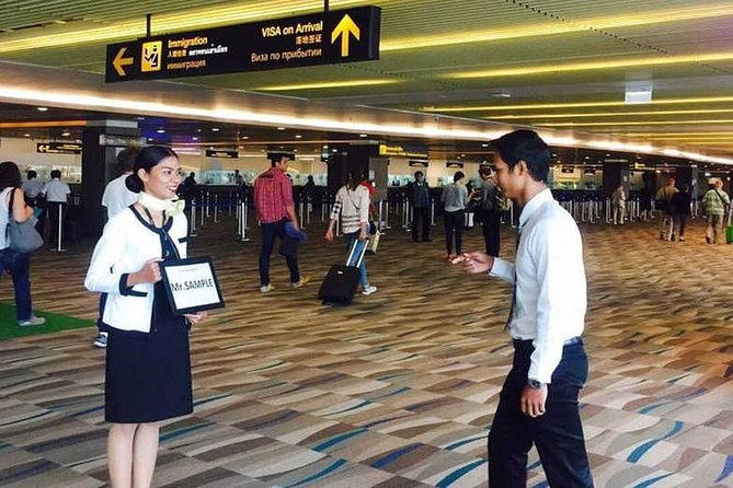 Bali Airport - Arrival Transfer - Meet-and-greet at Ngurah Rai: finding your driver fast