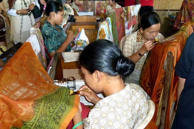 Bali Art Shopping and Culture Tour - Stop 1: Tohpati Village for Batik Fabric Shopping That You Can Actually Compare