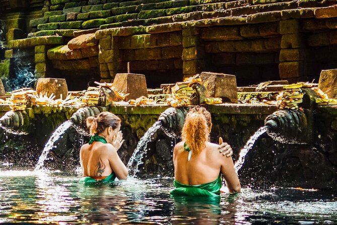 Bali Holy Water Purification and Palm Reading - Coffee break in tropical plantations: use it like a real rest stop