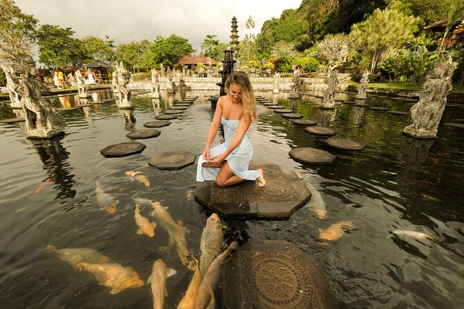 Bali Instagram Tour: Gate of Heaven, Swing and Waterfall Day Tour - Comfort, timing, and photo support: how the guides shape the day