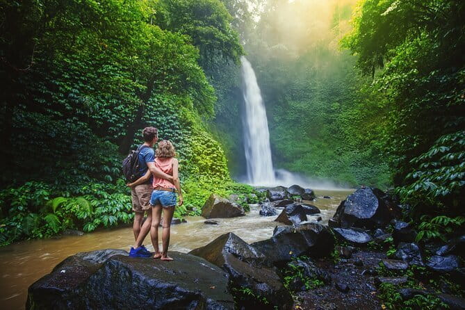 Bali Instagramable Tour: Gates of Heaven Lempuyang - Water Palace - Waterfall - How the 10 to 12 hour circuit actually feels on the ground