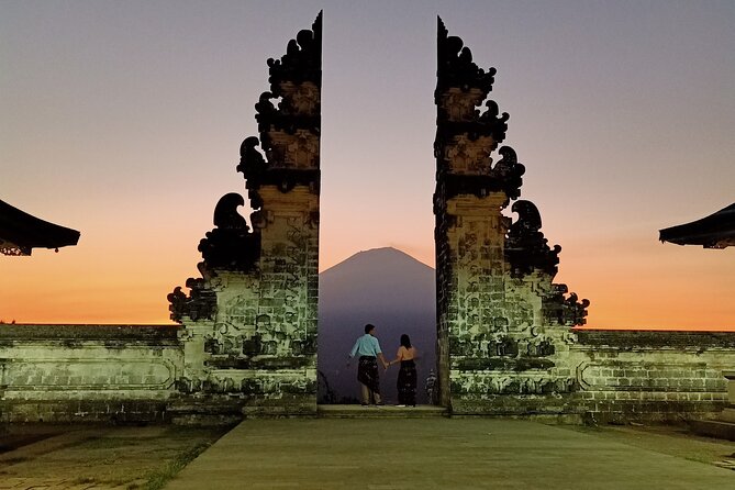 Bali Private Tour: Lempuyang Gate of heaven-Tirta gangga-Tukad Cepung - Tegalalang Rice Terrace: a classic pause between water and temples
