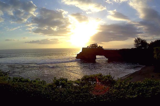 Bali Private Tour: Ulun danu Temple, Iconic Handara Gate & Tanah lot sunset. - Price and value: $57 per person works best if you want simplicity