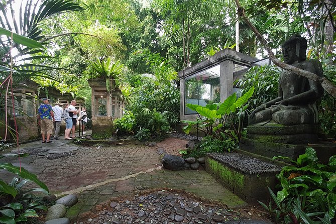 Bali Reptile Park Entrance Ticket - Getting a guide: where the visit becomes more than sightseeing