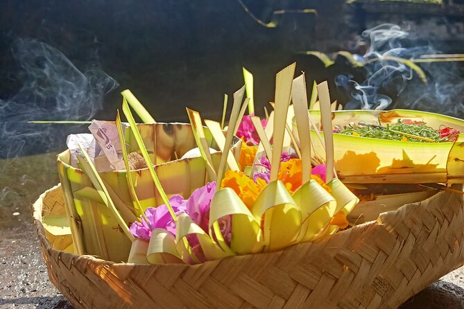 Bali Spiritual Soul Retreat Cleansing and Mantra Healing - Batuan Village chakra balancing with a local priest/shaman