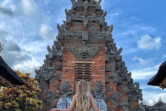 Bali Ubud private Tour with Ubud Bali Driver - FREE WIFI - Tegenungan Waterfall: nature views with a practical reality
