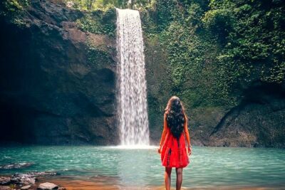 Bali Ubud Zipline, Monkey Forest and Waterfall Adventure - Sacred Monkey Forest Sanctuary: Seeing Macaques Up Close Without Getting Played