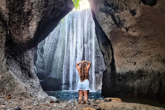 Bali Waterfalls Private Day Tour - Pickup, air-con minivan, and how the timing feels on the ground