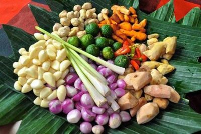 Balinese Cooking class with traditional morning market visit - The traditional morning market: choosing ingredients the local way
