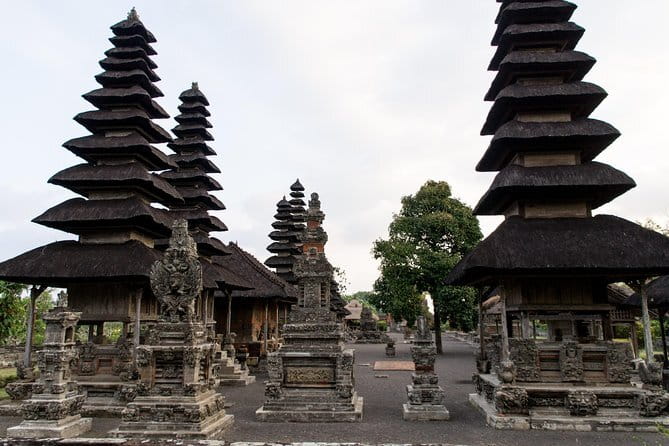 Banyumala Waterfalls with Tanah Lot Sunset Tour - A private Bali route that makes traffic less painful