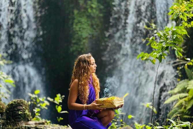 Beji Griya Waterfall Bali Spritual Holy Bath Experience - Priest-Led Purification: Offerings, Coconut Blessing, and What You Do During Melukat