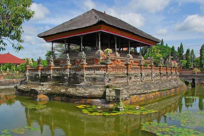 Besakih Temple Tour - Mother Temple in Bali - Tukad Cepung Waterfall: the rainbow-effect spray photo moment