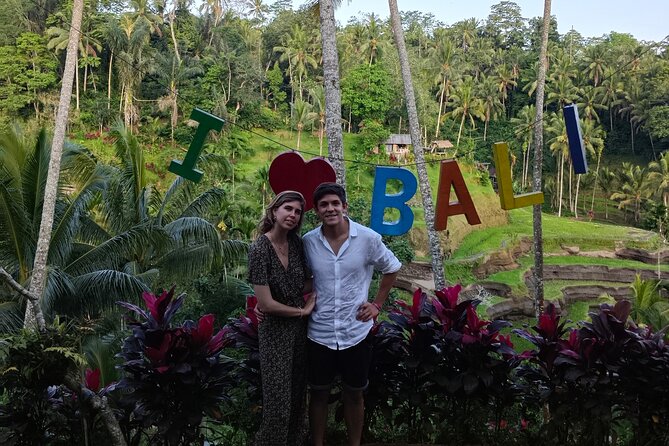 Best Ubud Tours -All inclusive with private driver - Tegenungan Waterfall: a high-impact photo stop