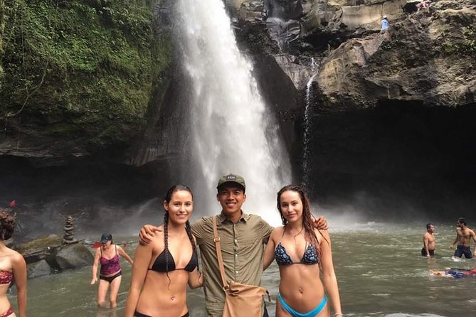 Blue Lagoon Snorkeling and Lunch with Visit Tegenungn Waterfall in Ubud - The private guide advantage you’ll actually notice