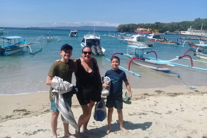 Blue Lagoon Snorkeling Kanto Lampo and Tegenungan Waterfall Tour - Lunch between salt air and waterfall stops