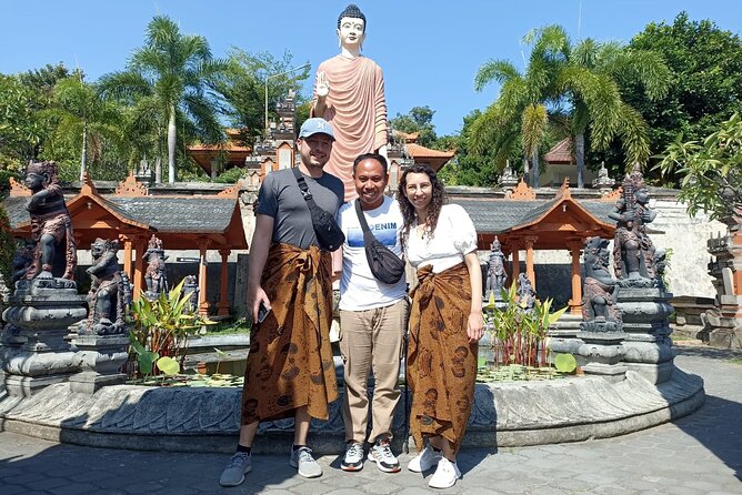 Brahmavihara Arama Banjar Hot Spring Ulundanu Bratan Private Tour - Brahma Vihara Arama Buddhist Monastery: calm walking and big views