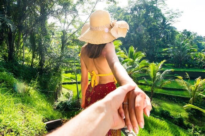 Discover Bali in 3 Days of Scenic and Cultural Delights - Day 2: Sangeh Monkeys, Twin Waterfalls, Wanagiri Views, and Lake Beratan’s Misty Temple