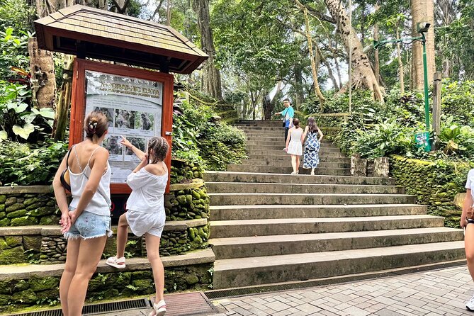 Exclusive Ubud Experience: Nature, Culture & Adventure in One Day - Lunch at Warung Dewa Malen: a real break, not just fuel