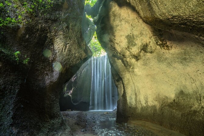 Explore East Bali: Full-Day The Most Charming Spots - All Inclusive Tickets - Guides make or break it: how to read the mixed feedback