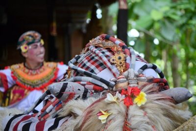 Famous Ubud villlage and Dance Tour with Rice Terrace And Waterfall Visit - Celuk, Mas, and the maker-side of Ubud