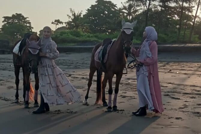 From Ubud 1 Hour Horse Riding at The Beach Experiences - Getting There From Ubud: Pickup, Drive, and Timing
