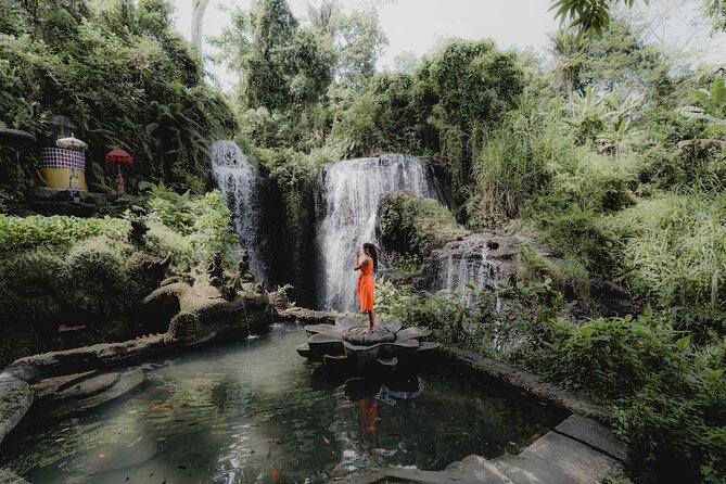 Full Day Bali Experience with Blessing Tour - Ubud Traditional Art Market: street food, souvenirs, and movie-famous vibes
