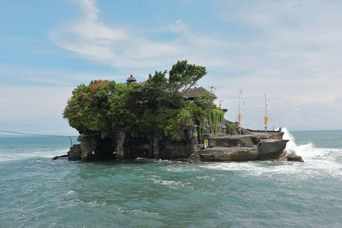 Full Day Ubud Tanah Lot Uluwatu All Inclusive Private Tour - Stop 1: Tegenungan Waterfall in Ubud’s green north of the plan