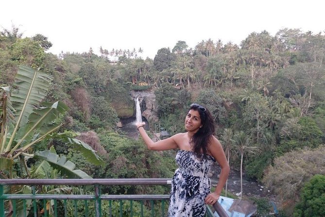 Get wet on Bali's most stunning waterfalls - Kebune Bali Agrotourism coffee tasting: a breather between falls