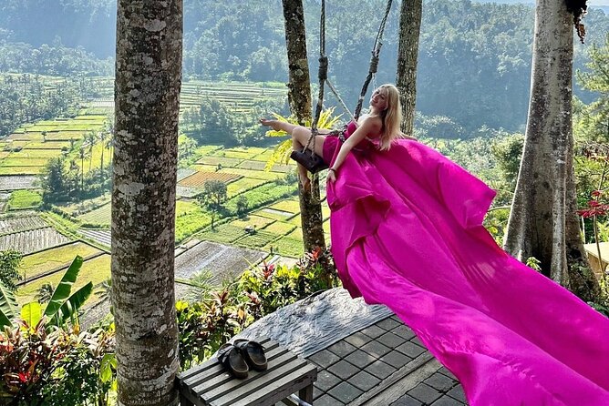 Instagram Tour Popular Spot in Bali - Private & All-inclusive - Stop 3: Tukad Cepung waterfall through the trees and into the cave