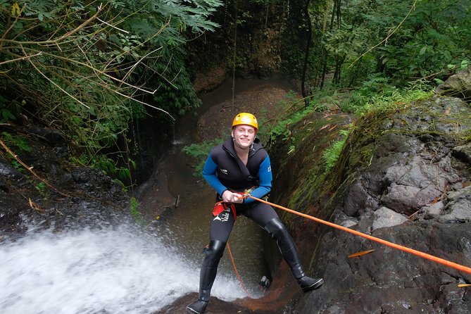 Intermediate canyoning tour in Bali " Maboya Canyon " - Lunch and GoPro footage: what you get and why it matters