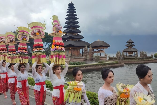 Jatiluwih Spiritual Journey of Melukat with Rice Terrace View - Tanah Lot Temple: dramatic sea-temple energy