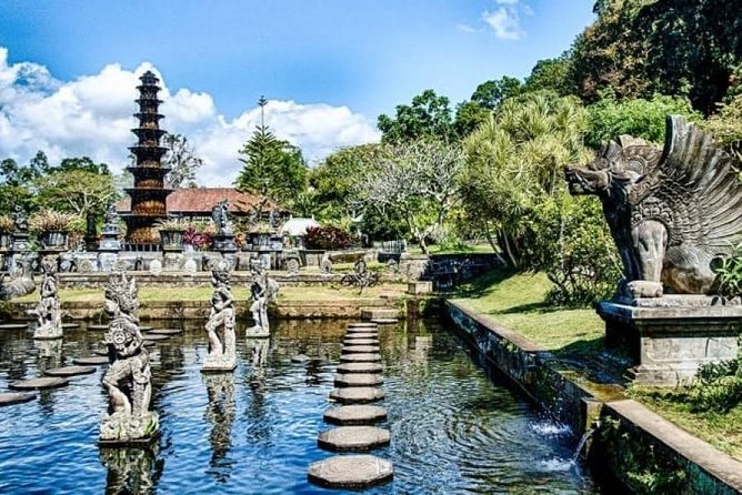 Lempuyang Temple Tour With Lunch and Pick Up - Your Driver-Guide: The Real Difference Between a Good Day and a Great One