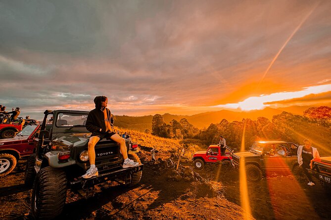 Mount Batur Jeep Sunrise Tour - Downhill stop: black lava fields and the 1963 story