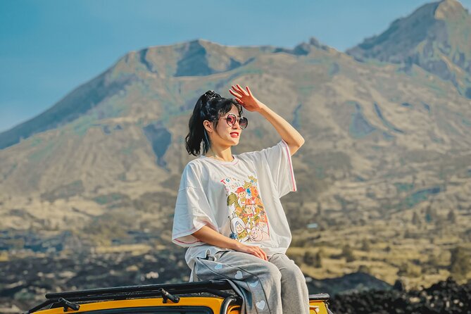 Mount Batur Sunrise By Private Jeep include Hot Spring - Pura Jati Batur: a calm floating temple photo break