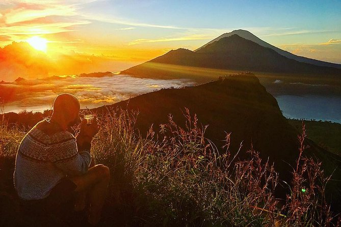 Mount Batur Volcano Sunrise Trekking With Ubud Rice Terrace - Why the 2:00am Mount Batur start is the whole point
