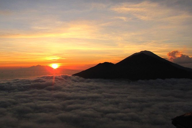 Mount Batur Volcano Sunrise Trekking With Ubud Rice Terrace - Stop 2: Tegalalang rice terrace in about 30 minutes