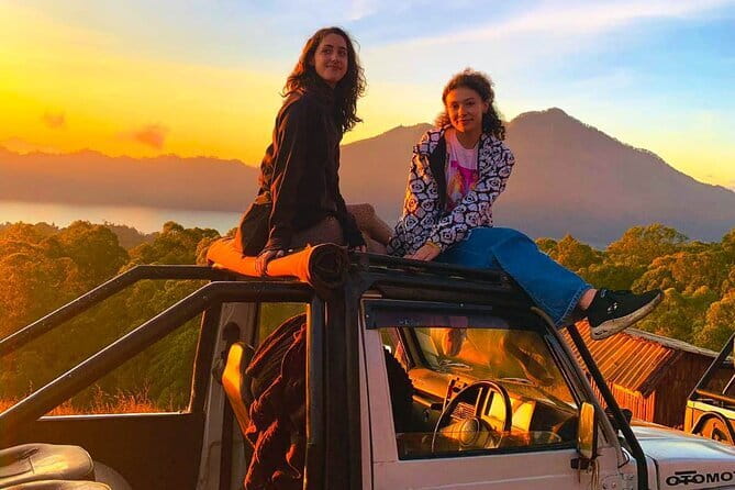Munduk Highlights: Stunning North Bali Waterfalls & Temple - Wanagiri lunch break: a pause that keeps the day from feeling like a sprint
