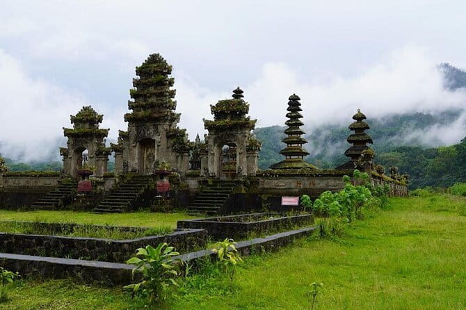 Munduk Twin Lake Jungle Hike, Ulun Danu Temple, & Waterfall - Twin Lake View: Your starting point and your first big photo moment