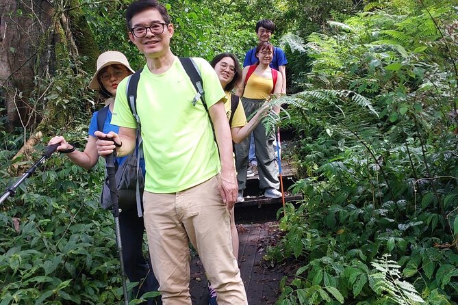 Munduk Twin Lake Jungle Trek with Sacred Forest Temples&Canoeing - Twin Lake viewpoint: a moment to connect the dots