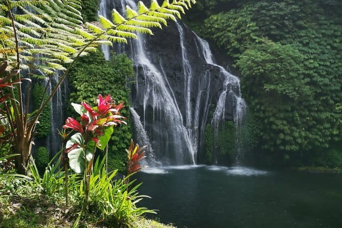 Munduk Twin lake Trekking, Ulun Danu Beratan & Hidden Waterfall - Ulun Danu Beratan Temple: the calm, scenic opener