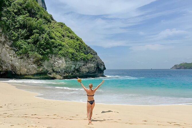 Nusa Penida Day Tour Kelingking Broken and Angels Bay - Kelingking Beach: the T-Rex cliffs and your best chance for photos