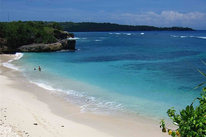 Nusa Penida Island Full-Day Tour from Bali - Pasih Uug (Broken Beach): The Arch and the Ocean Pool Effect