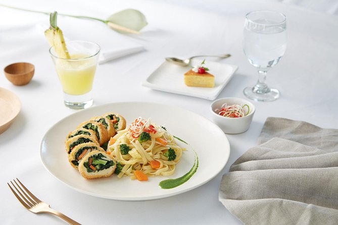 Private 6-Course Romantic Candlelight Dinner Overlooking Ubud Valley - Six Courses in Order: Scallops, Prawn Toast, Beef Loin, and Crepes Suzette