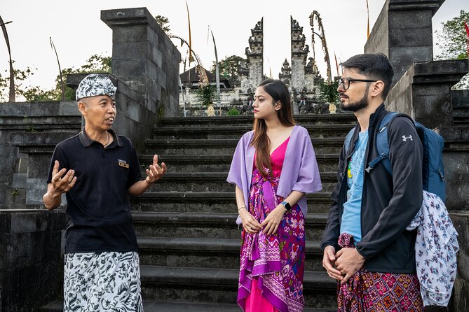 Private Bali Instagram Gate of Heaven Temple Tour and Breakfast - Breakfast at Tirta Ayu: Eating Inside the Scene