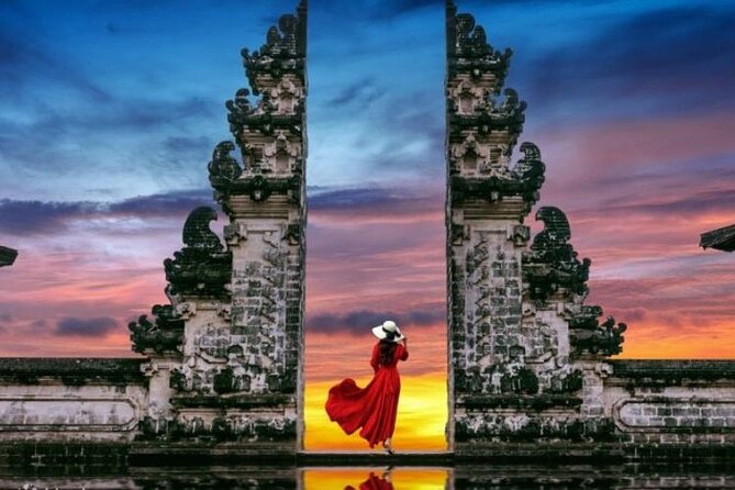 Private Car Charter Tour With Driver In Bali - Stop 4: Uluwatu Temple from the cliff for big-sky drama (no navigation stress)