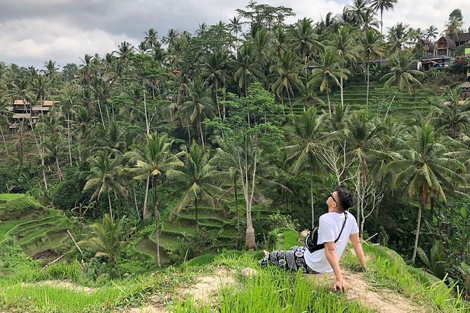 Private Custom Tour: 10-hour Tailor Made Tour of Bali - South Bali cliff views and the night-energy of Uluwatu
